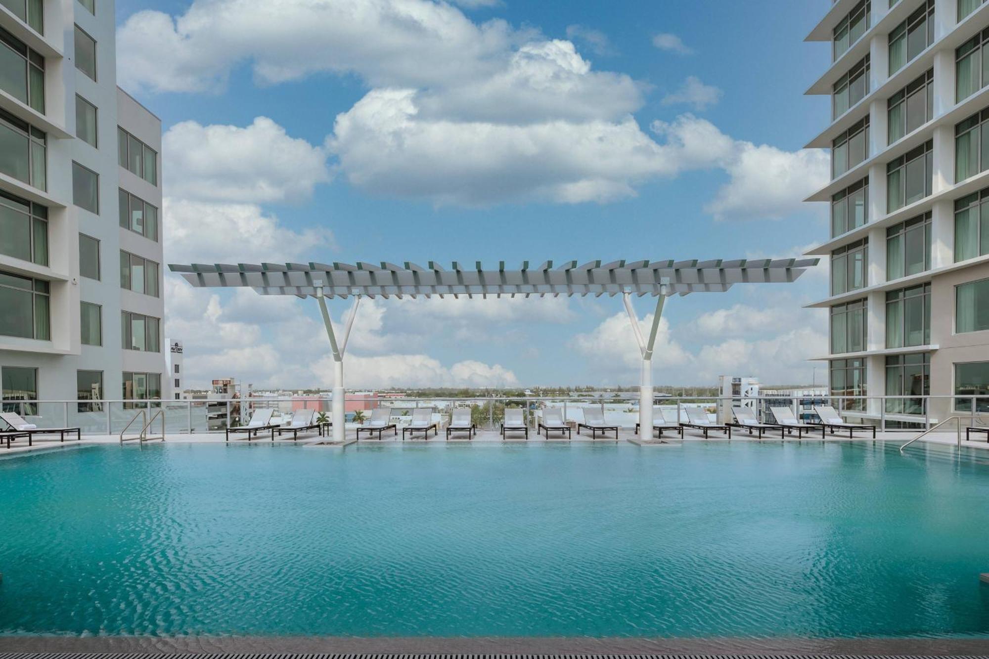 Marriott Fort Lauderdale Airport Dania Beach Bagian luar foto